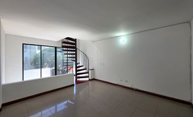 Apto Triplex - Edificio Cateb