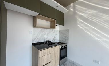 Departamento monoambiente con balcón en alquiler en Wilde