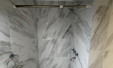 Departamento monoambiente con balcón en alquiler en Wilde