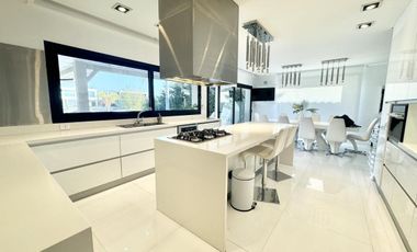 Casa en alquiler en barrio El Yacht con muebles , Nordelta