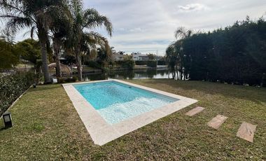 Venta casa 4 amb Barrancas de Santa María, Tigre.