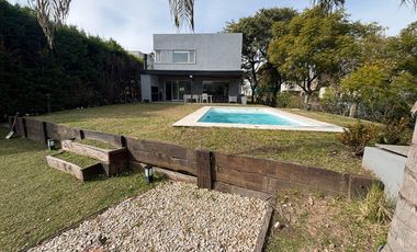 Venta casa 4 amb Barrancas de Santa María, Tigre.