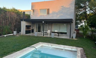 Venta casa 4 amb Barrancas de Santa María, Tigre.