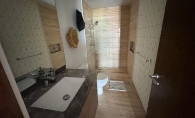 Renta departamento  amueblado en Town Square