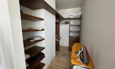 Renta departamento  amueblado en Town Square