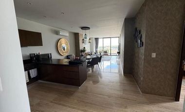 Renta departamento  amueblado en Town Square