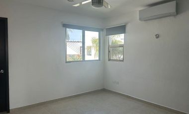 | Casa amueblada en renta en Altabrisa |
