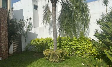 | Casa amueblada en renta en Altabrisa |