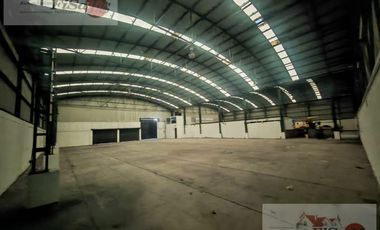 Bodega comercial en Fraccionamiento Granjas Banthi