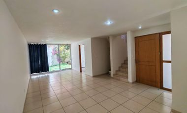 RENTA CASA EN YALTA RESIDENCIAL AL NORTE DE LA CIUDAD GE