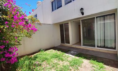 RENTA CASA EN YALTA RESIDENCIAL AL NORTE DE LA CIUDAD GE