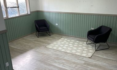 Amplia oficina o local comercial