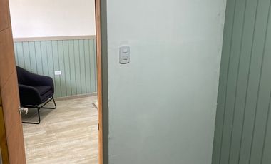 Amplia oficina o local comercial