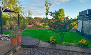 Arayabroker vende preciosa parcela con casa en Mallermo