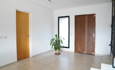 VENDO CASA DE 4 DORMITORIOS EN DOCTA - SIN COMISION!