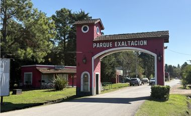 Lotes en venta Barrio Parque Exaltación. Excelente ubicación y entorno