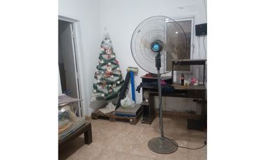 Galponazo en el centro de Fontana!