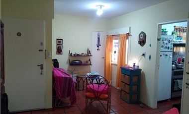 IMPECABLE DEPARTAMENTO EN COMPLEJO HABITACIONAL