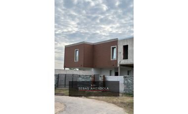 DUPLEX LA MARTINA I A ESTRENAR 4 AMBIENTES