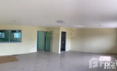 Warehouse for rent in Na Di, Samut Sakhon