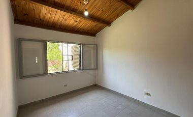 VENTA CASA B° LA POSTA PERICO-216M2-3 DORMITORIOS