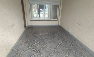 VENTA DE CASA 4 AMBIENTES RAMOS MEJIA