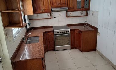 VENTA DE CASA 4 AMBIENTES RAMOS MEJIA