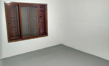 Casa en alquiler en Lanus Oeste