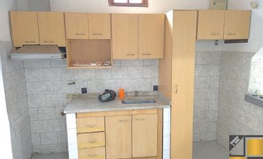 Casa en alquiler en Lanus Oeste