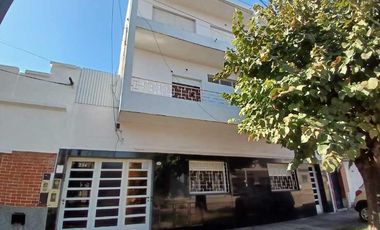 Casa en venta en Lanus Oeste