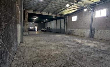 Galpón en alquiler de 330m2 ubicado en Regional