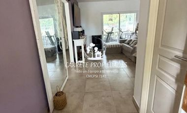 Casa en venta de 4 ambientes, pileta y cochera. Barrio San Sebastián