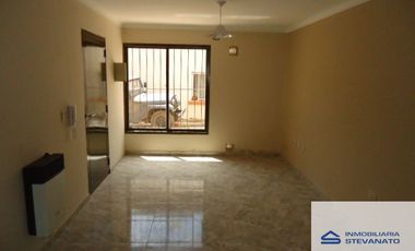 Departamento en alquiler c/ cochera en Maipú