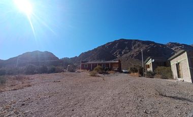Venta Uspallata 3.000 m2 con Casa y Cabaña, Mza