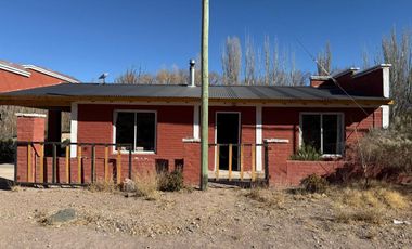 Venta Uspallata 3.000 m2 con Casa y Cabaña, Mza