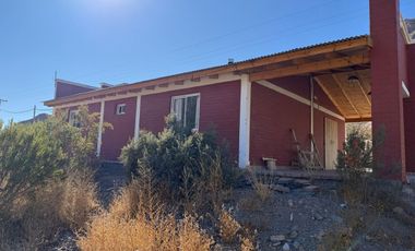 Venta Uspallata 3.000 m2 con Casa y Cabaña, Mza