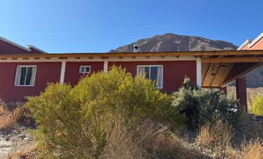 Venta Uspallata 3.000 m2 con Casa y Cabaña, Mza