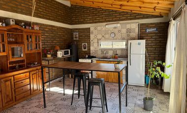 Venta Uspallata 3.000 m2 con Casa y Cabaña, Mza
