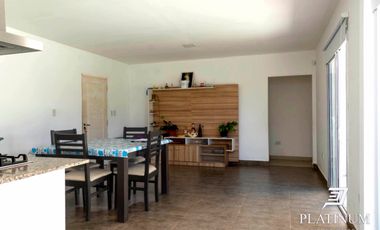 Casa en venta con piscina en Cerrillos