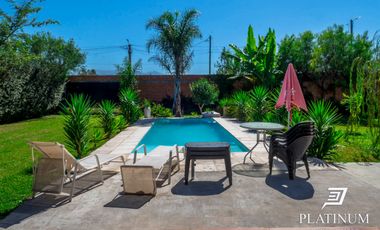 Casa en venta con piscina en Cerrillos