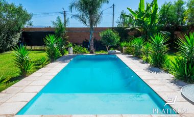 Casa en venta con piscina en Cerrillos