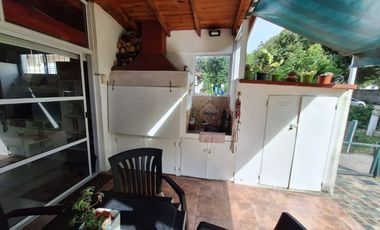 CASA EN VENTA EN CLUB PRIVADO EN MONTE GRANDE