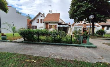 CASA EN VENTA EN CLUB PRIVADO EN MONTE GRANDE