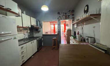 CASA 3 AMBIENTE VENTA GLEW C/GARAGE PATIO PARRILLA