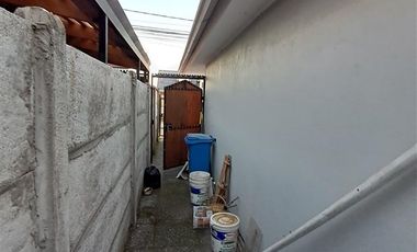 Casa en Venta en avenida los patos con paisaje hermoso