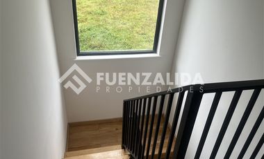 Casa en Arriendo en Los Copihues, Fundo el Maitén Lote 5