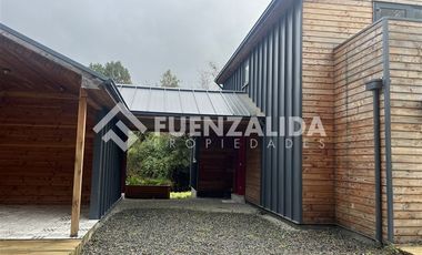 Casa en Arriendo en Los Copihues, Fundo el Maitén Lote 5
