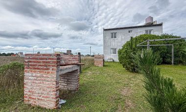 VENTA 2 DUPLEX 3 AMBIENTES A METROS DEL MAR