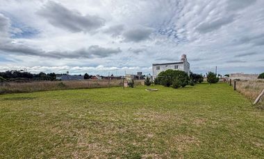 VENTA 2 DUPLEX 3 AMBIENTES A METROS DEL MAR