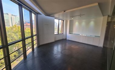 Oficina en Arriendo en Providencia Los Leones